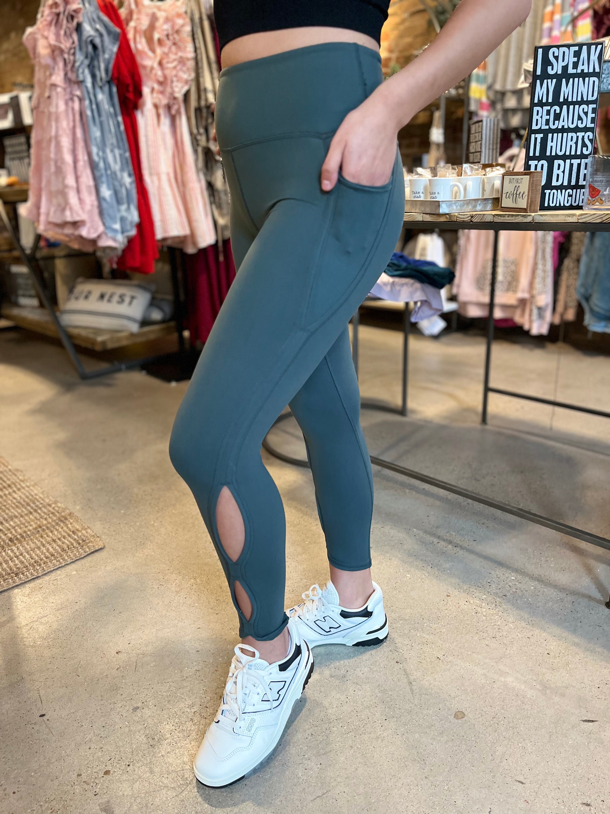 RAE MODE Lexie Cropped Yoga Leggings-Spruce