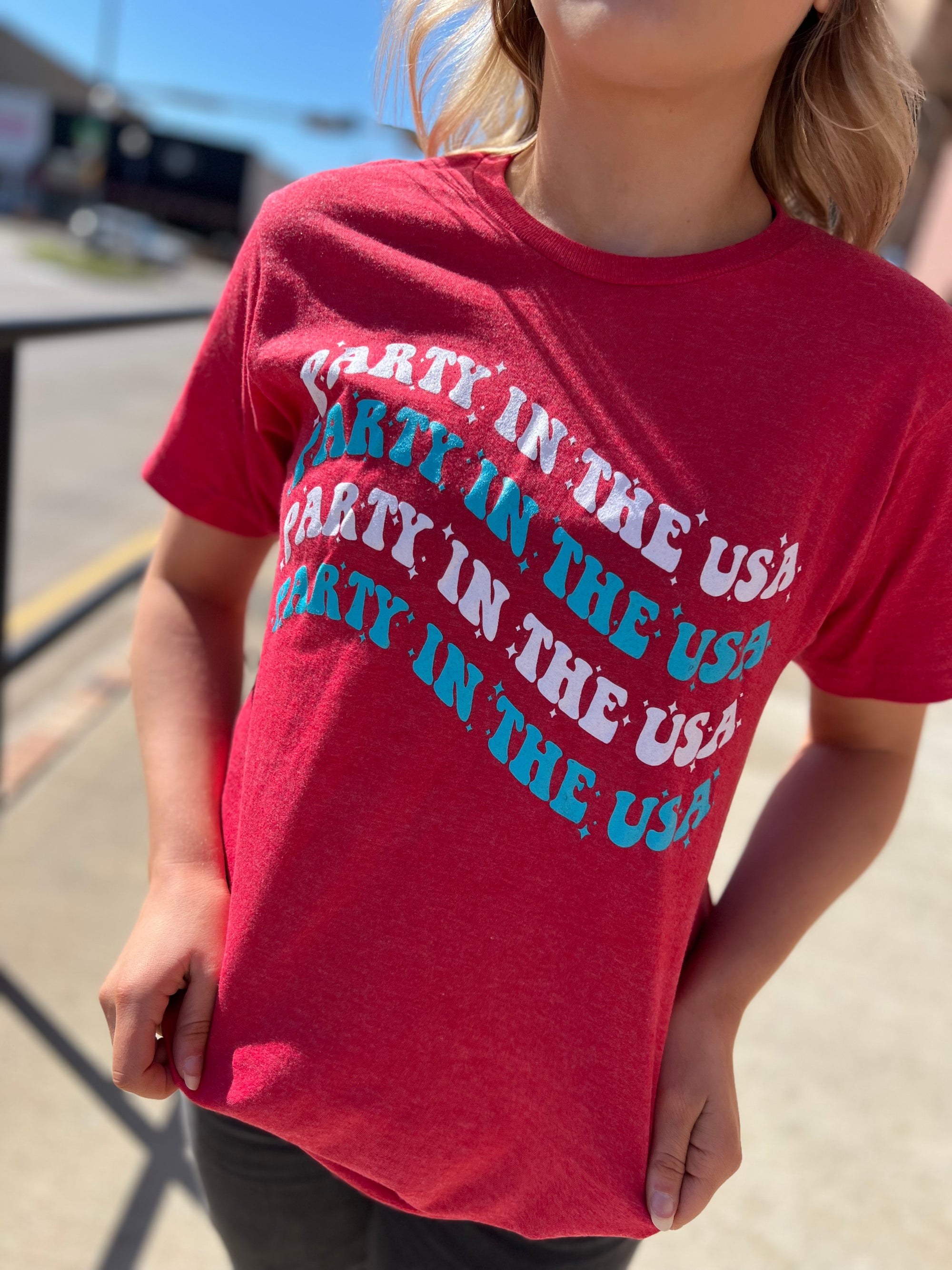 Graphic Tee - Retro Party in the USA