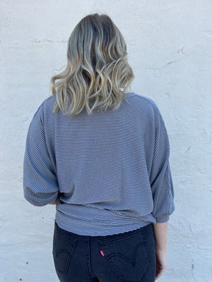 TRES BIEN Thinking Out Loud Top - Grey