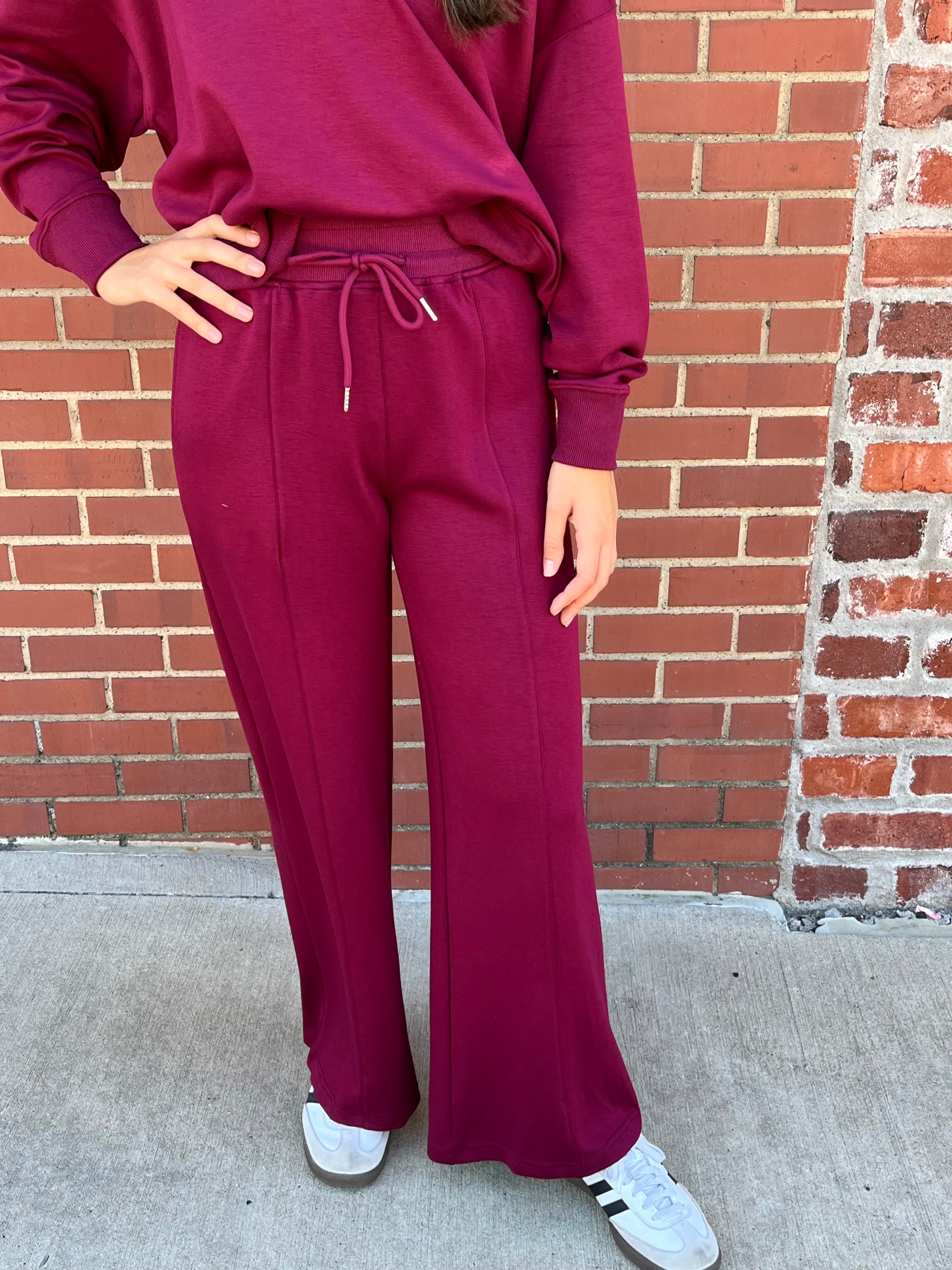 Umgee State Your Case Luxe Knit Sweatpants - Merlot