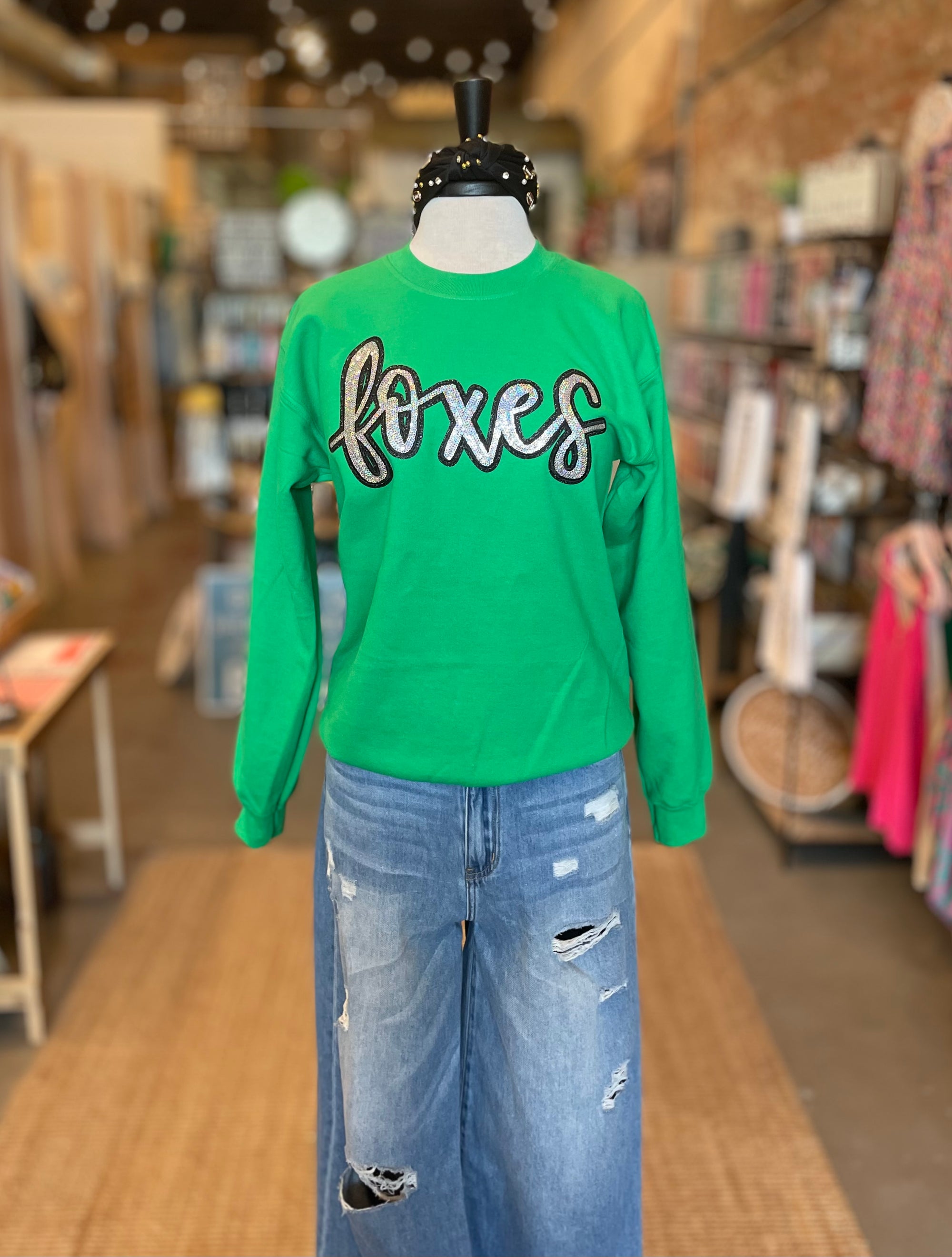 Graphic Sweatshirt - Foxes Sequin