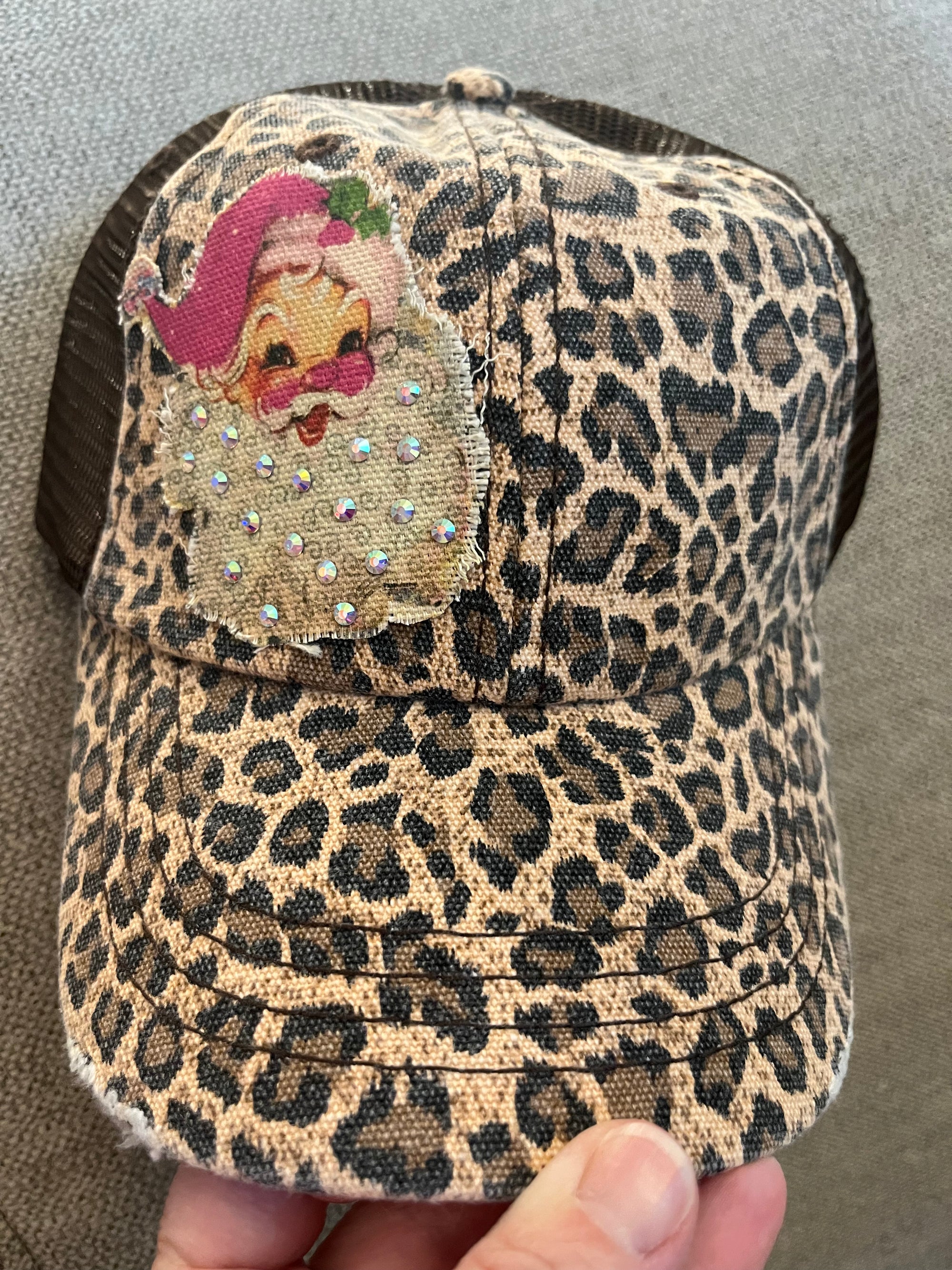 Christmas Mesh Hat - Leopard Sparkle Santa