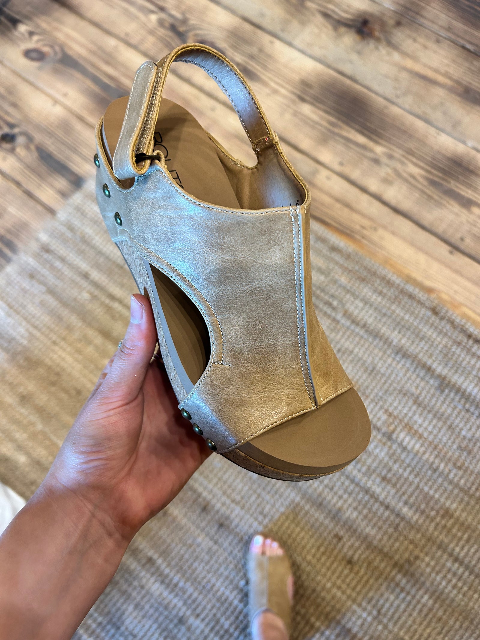 Corkys volta online wedge