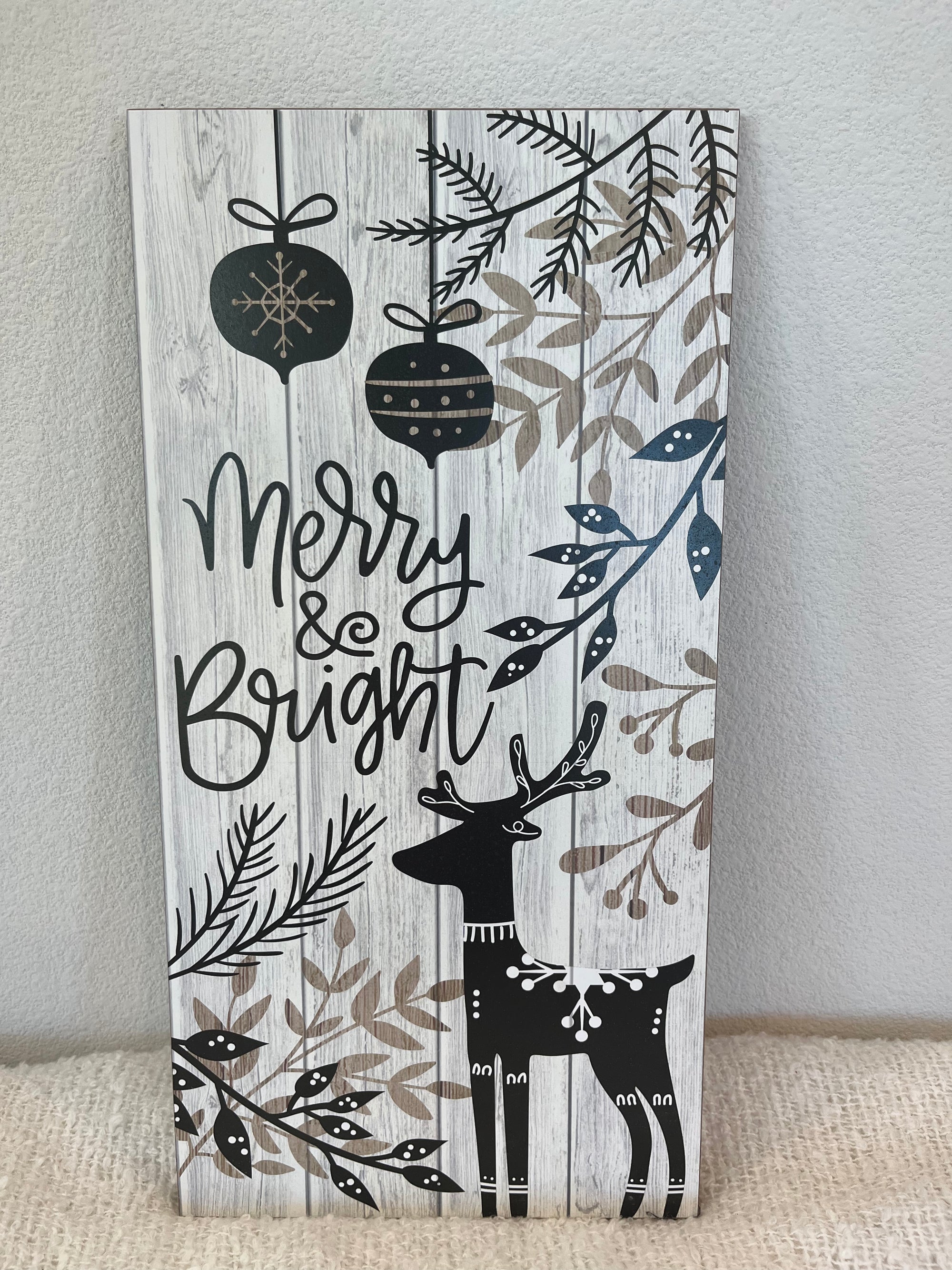 Wooden Sign - Merry & Bright Reindeer