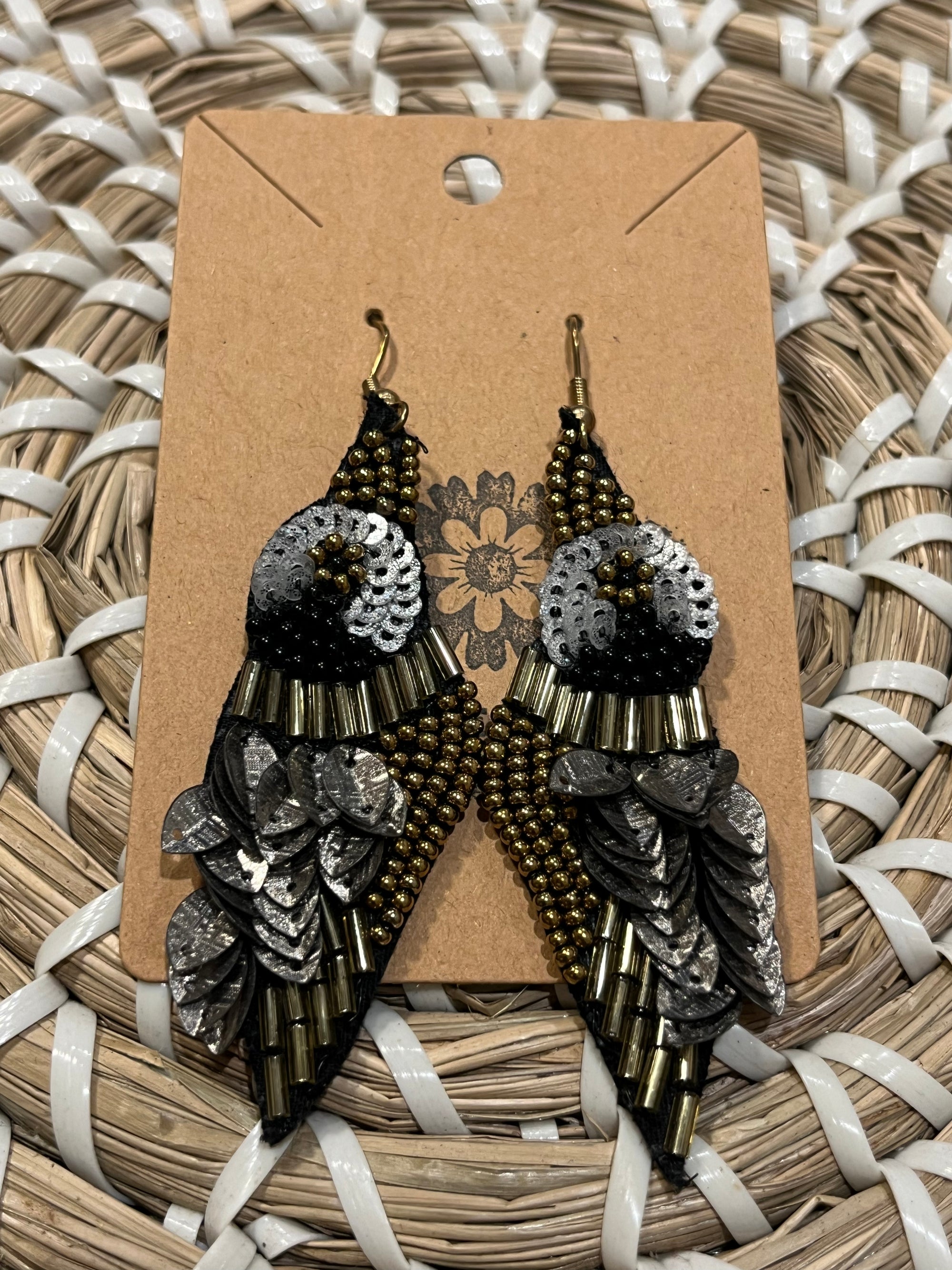 Earrings - Tailfeathers