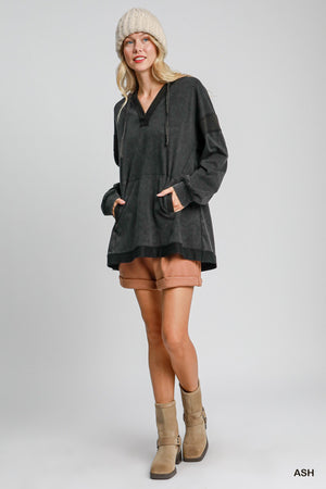 Umgee Outrun the Wind French Terry Tunic - Black