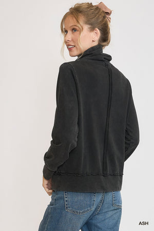 Umgee Everyday Discovery Half Zip Top - Ash Black