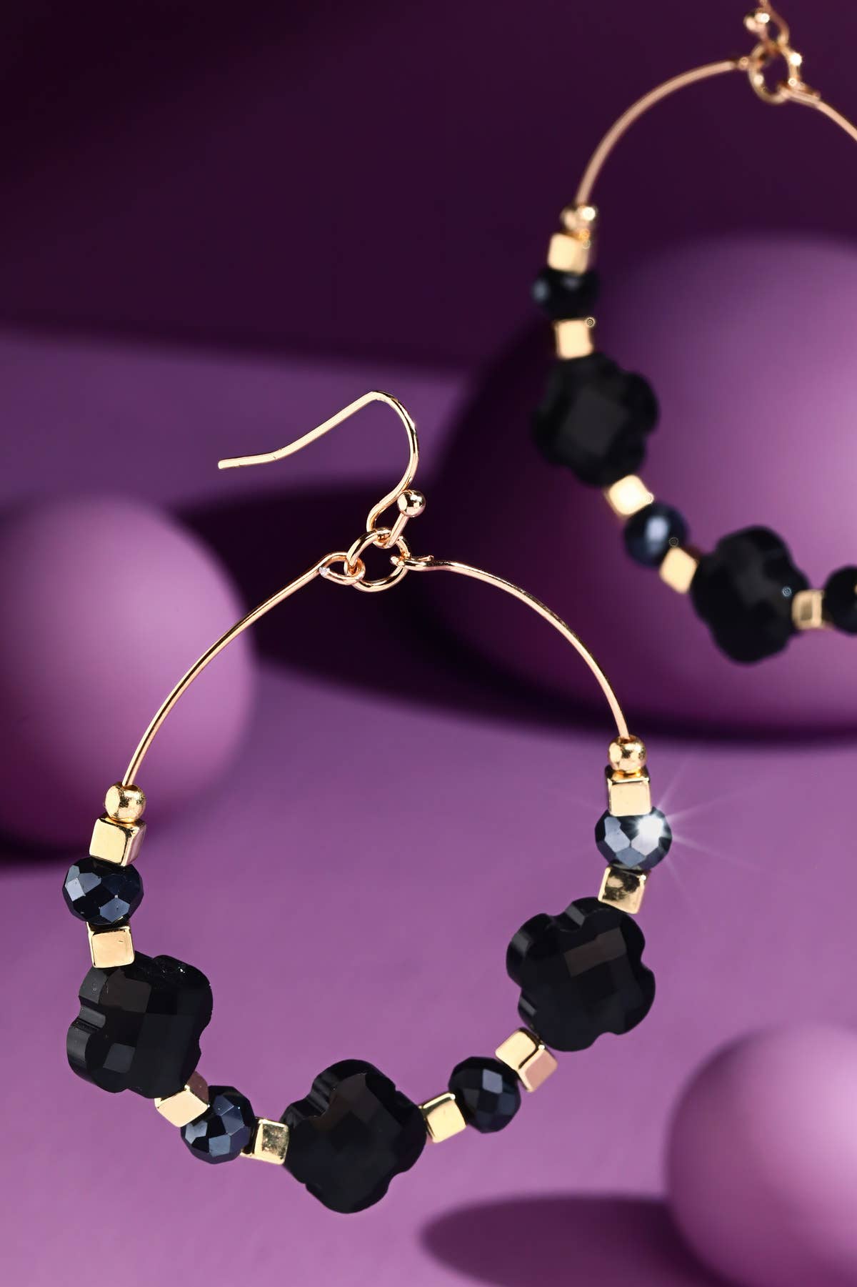 Dreams of You - Black - Clover Bead Wire Hoop Earrings