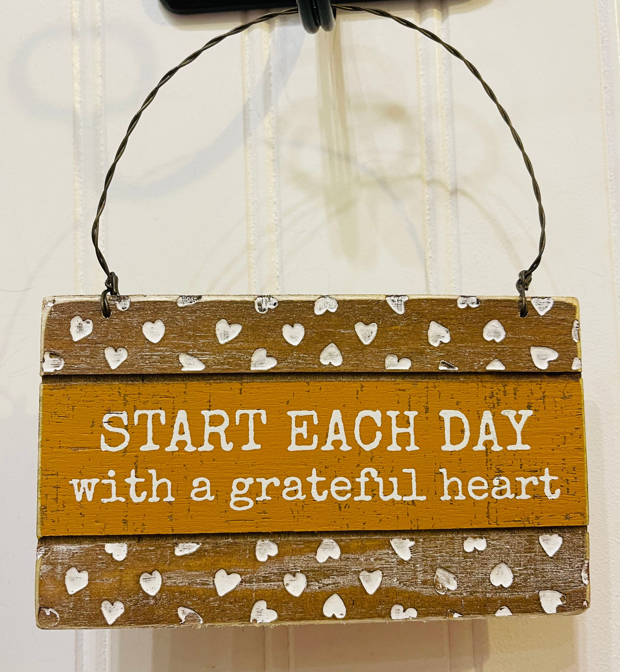 Hanging Sign - Start Each Day With A Grateful Heart
